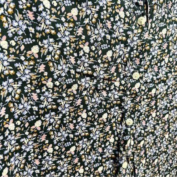 Universal Thread Floral Button Down Shirt (491) - Picture 2 of 4